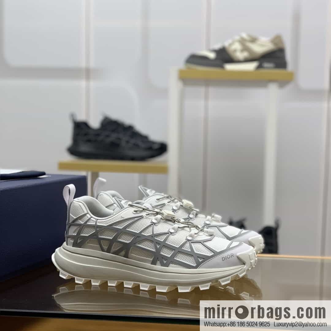 Dior Dior makes new men's B31 sports and leisure shoes with white mesh fabric