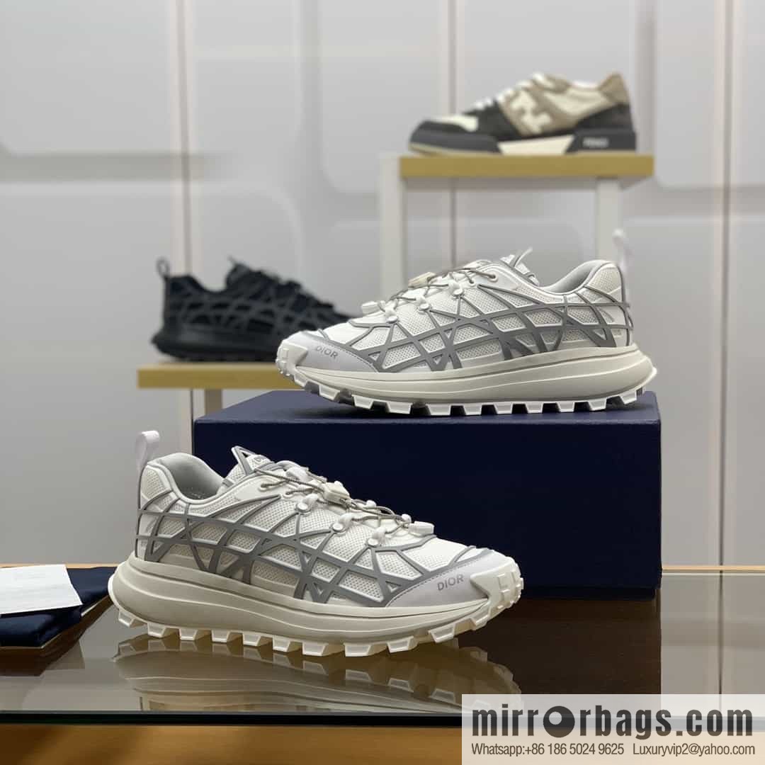 Dior Dior makes new men's B31 sports and leisure shoes with white mesh fabric