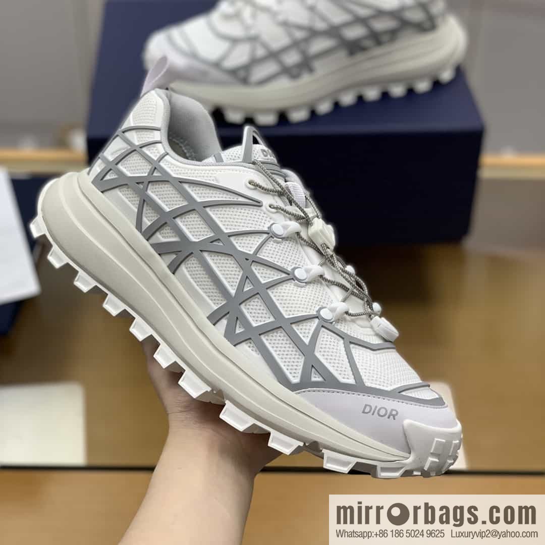 Dior Dior makes new men's B31 sports and leisure shoes with white mesh fabric
