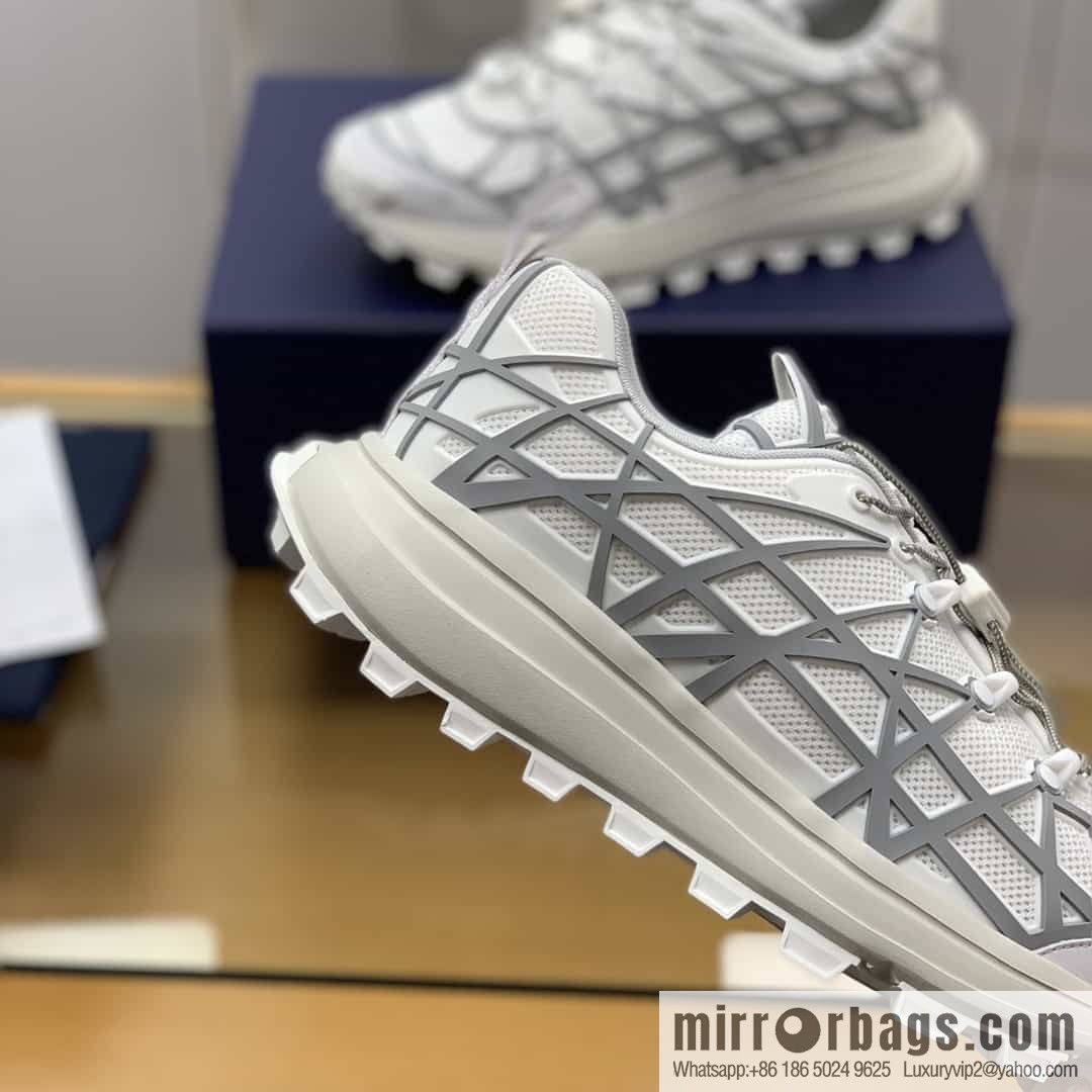 Dior Dior makes new men's B31 sports and leisure shoes with white mesh fabric