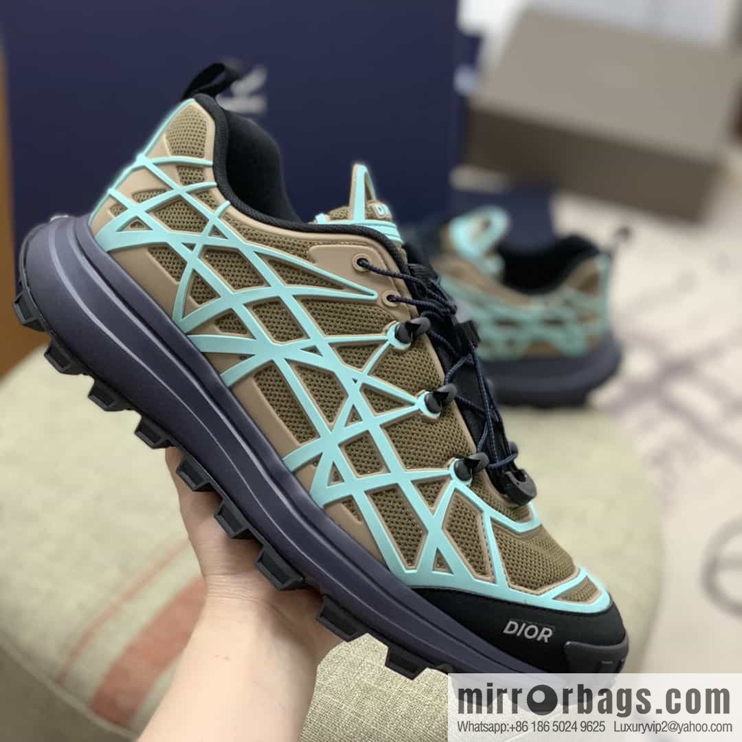 DIOR Dior makes new men's B31 sports and leisure shoes with khaki mesh fabric