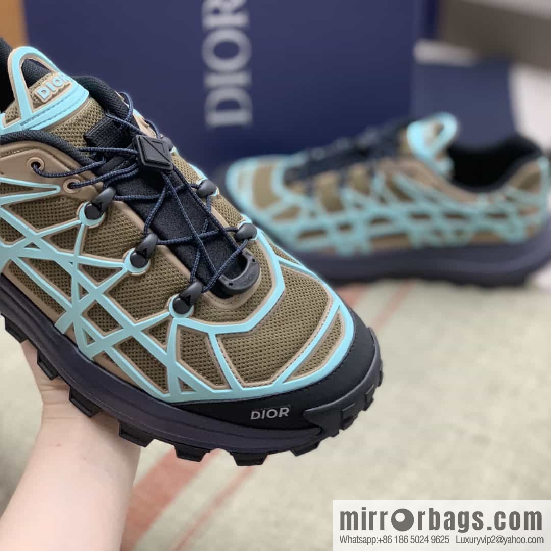 DIOR Dior makes new men's B31 sports and leisure shoes with khaki mesh fabric