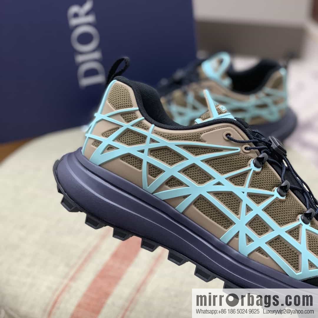DIOR Dior makes new men's B31 sports and leisure shoes with khaki mesh fabric