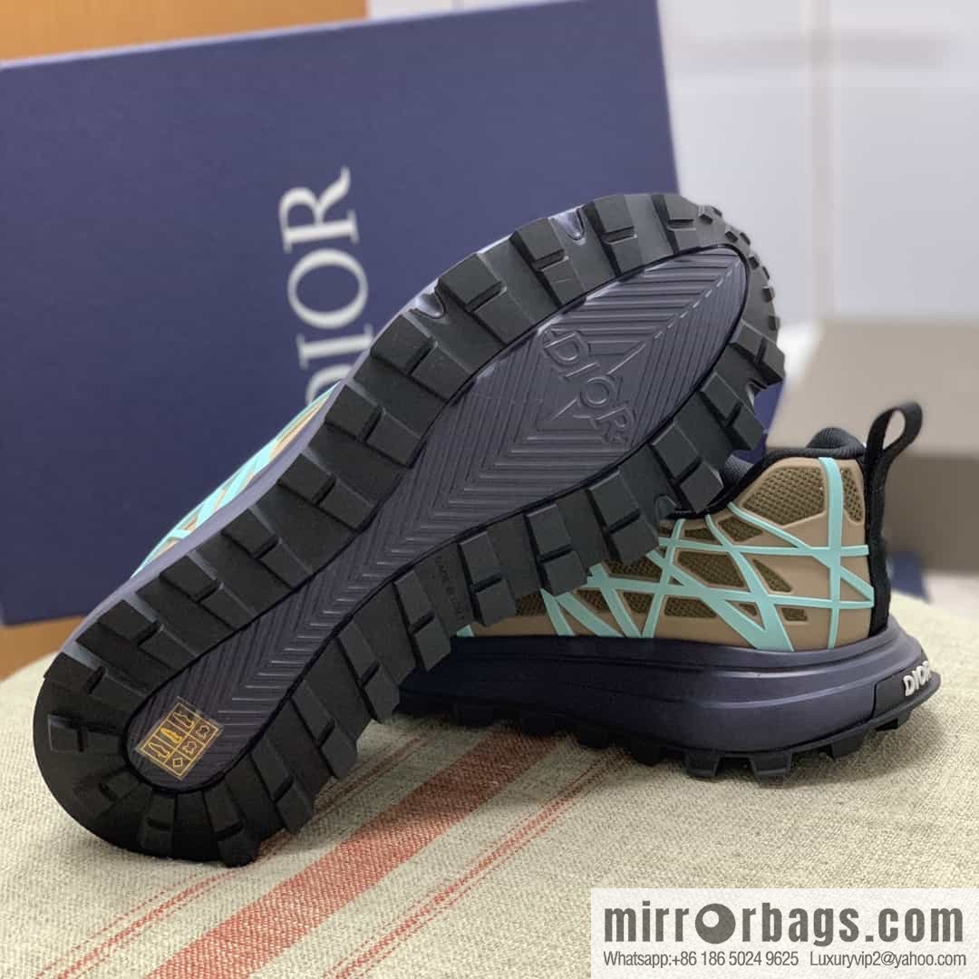 DIOR Dior makes new men's B31 sports and leisure shoes with khaki mesh fabric
