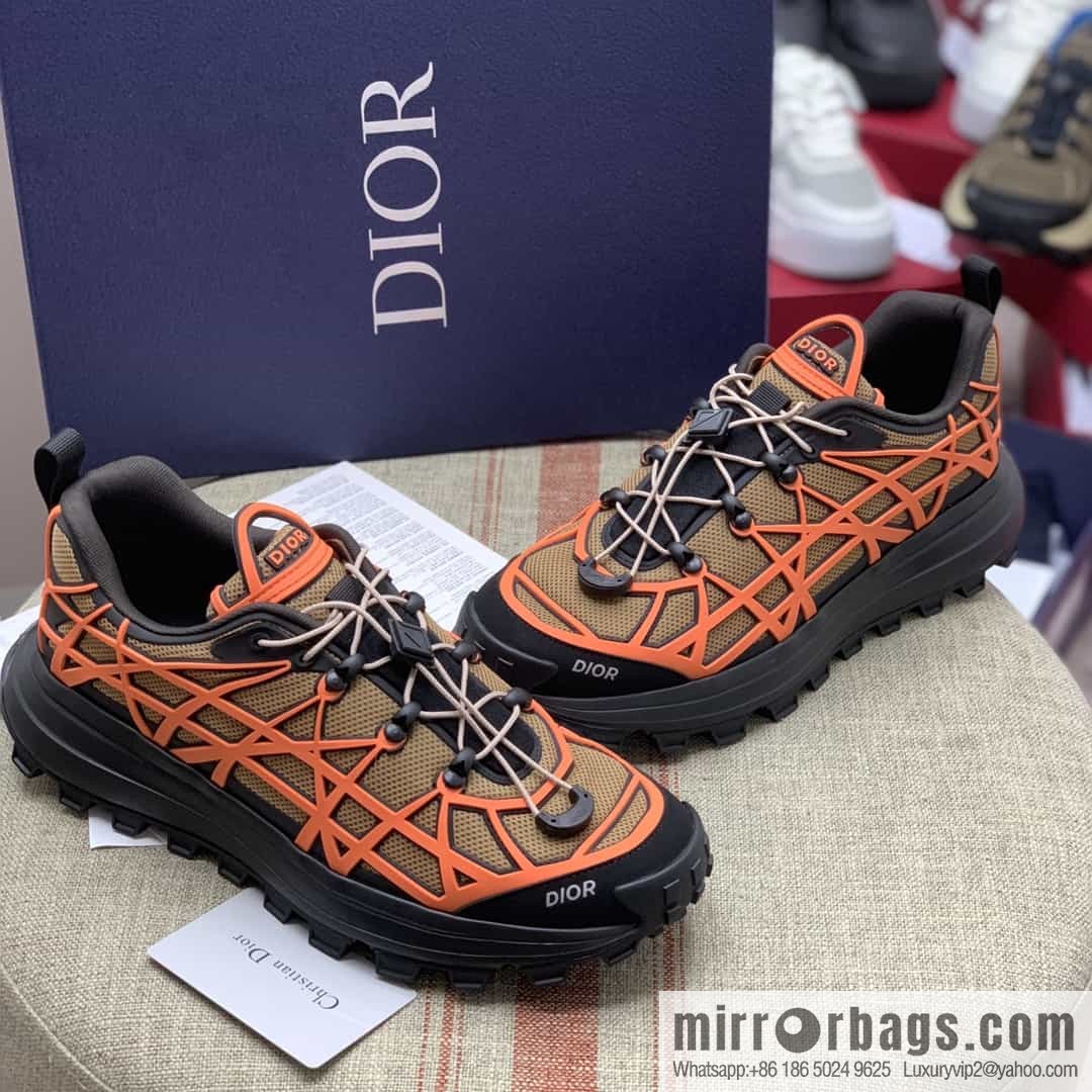 Dior Dior makes new men's B31 sports and leisure shoes with khaki mesh fabric