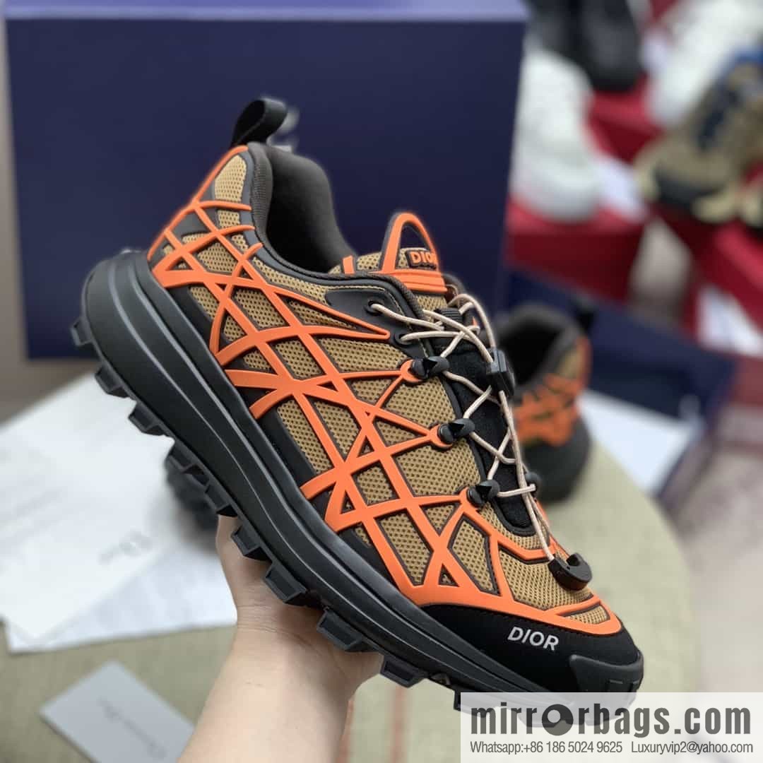 Dior Dior makes new men's B31 sports and leisure shoes with khaki mesh fabric