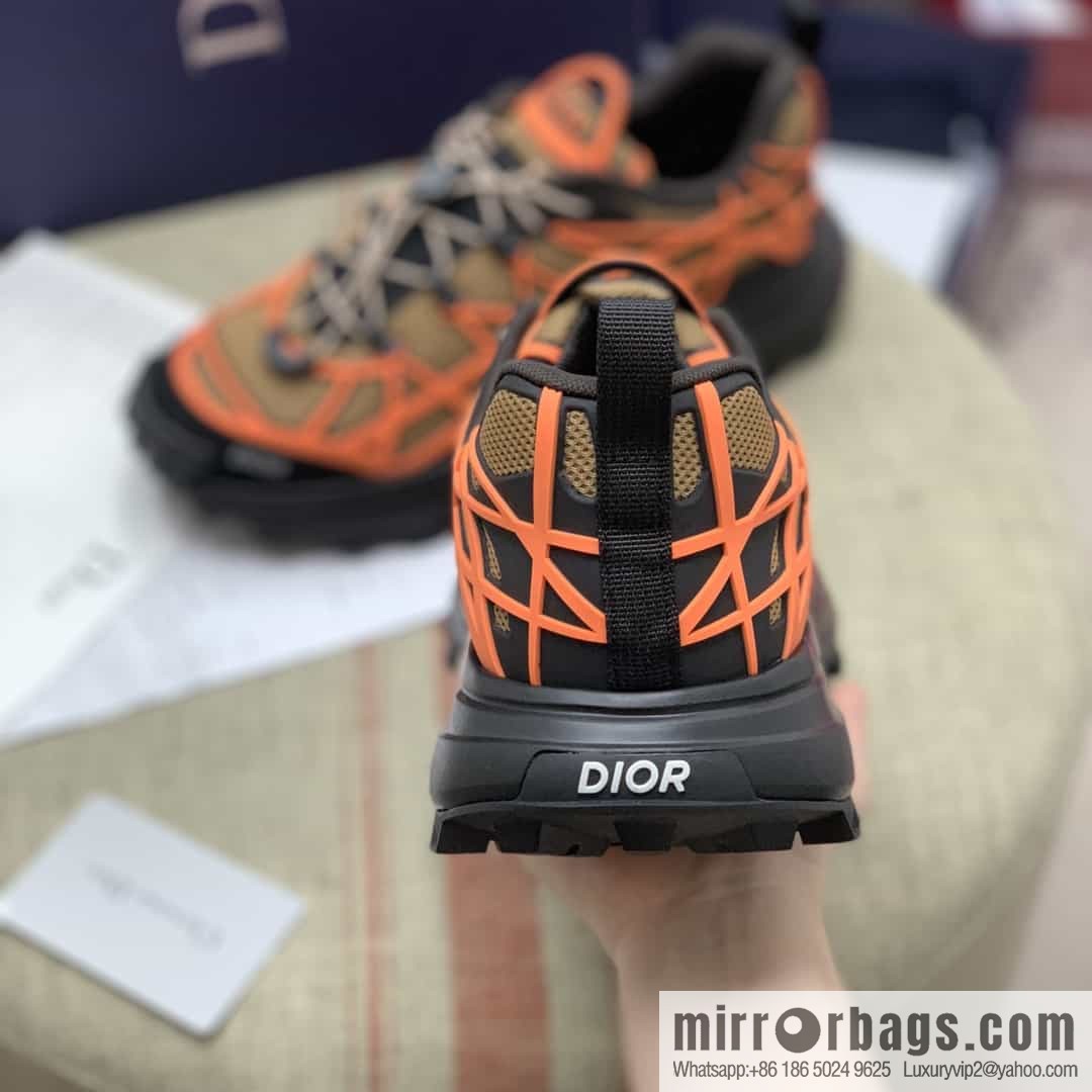 Dior Dior makes new men's B31 sports and leisure shoes with khaki mesh fabric