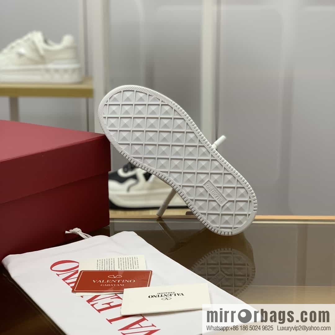 VALENTINO Valentino with sheepskin His & Hers low-top sneakers