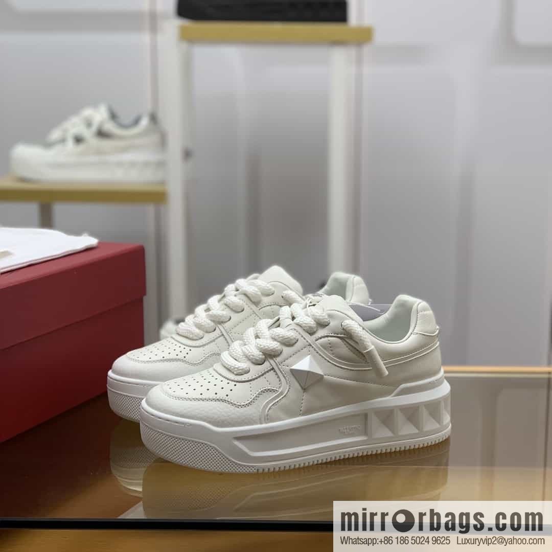 VALENTINO Valentino with sheepskin His & Hers low-top sneakers