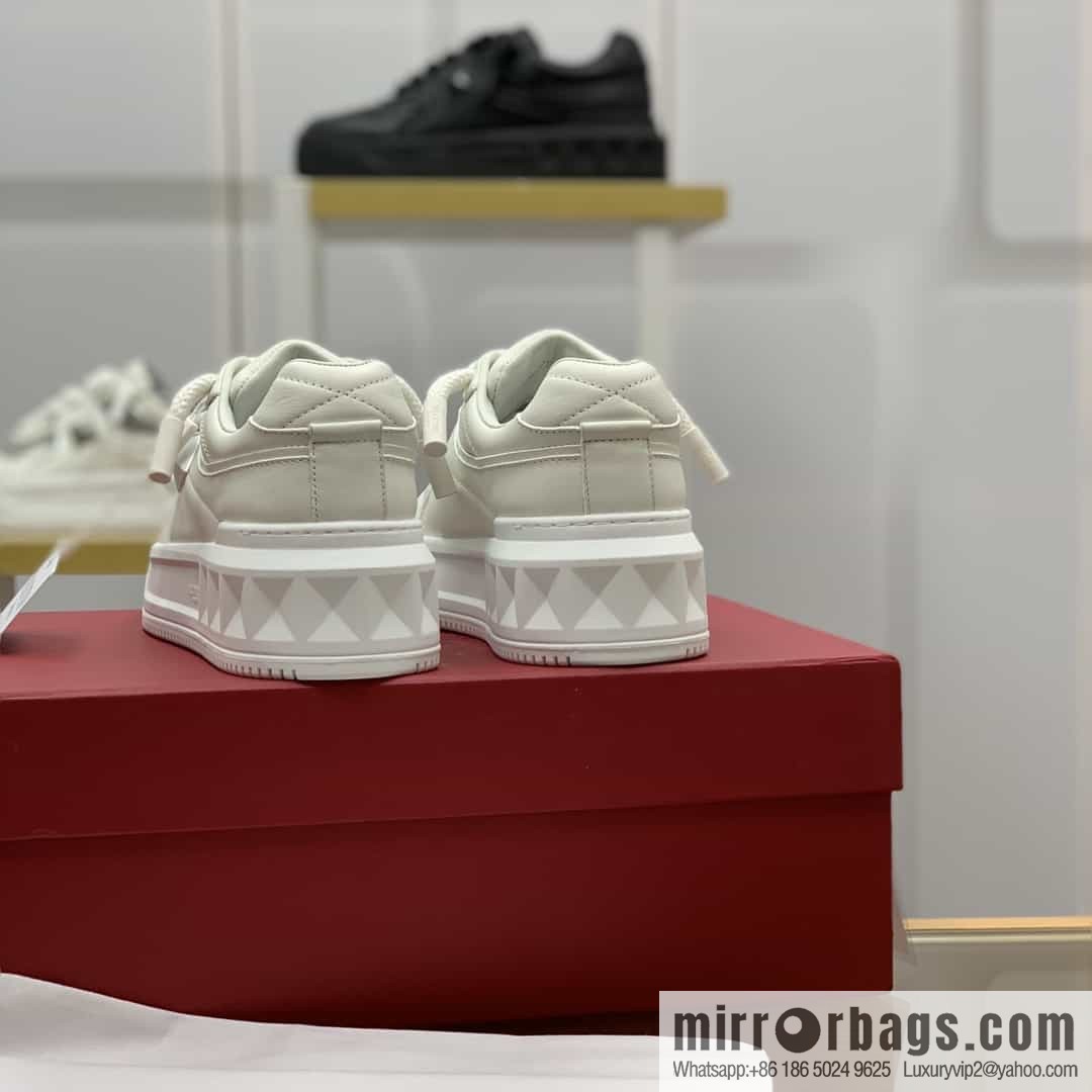 VALENTINO Valentino with sheepskin His & Hers low-top sneakers