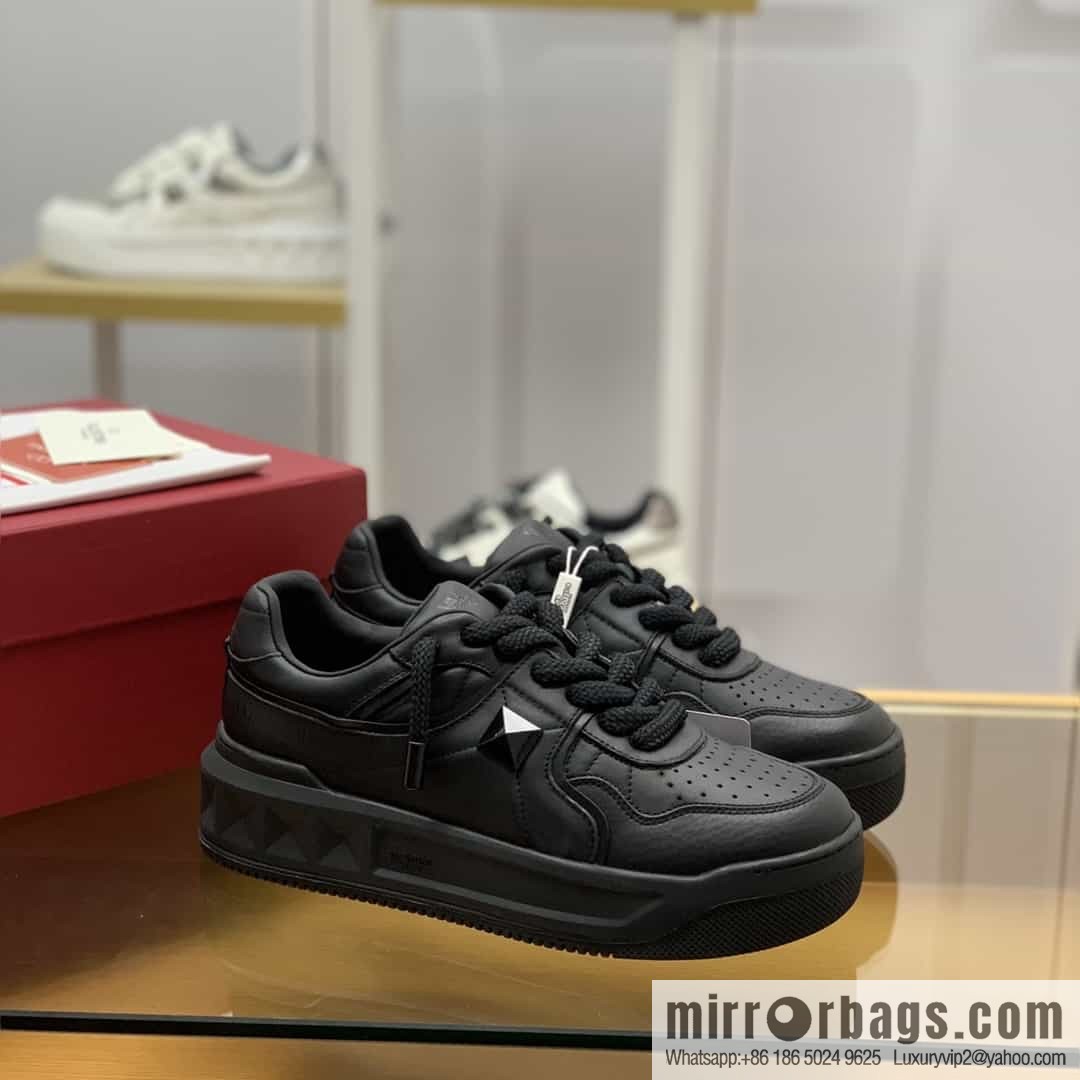 VALENTINO Valentino with sheepskin His & Hers low-top sneakers