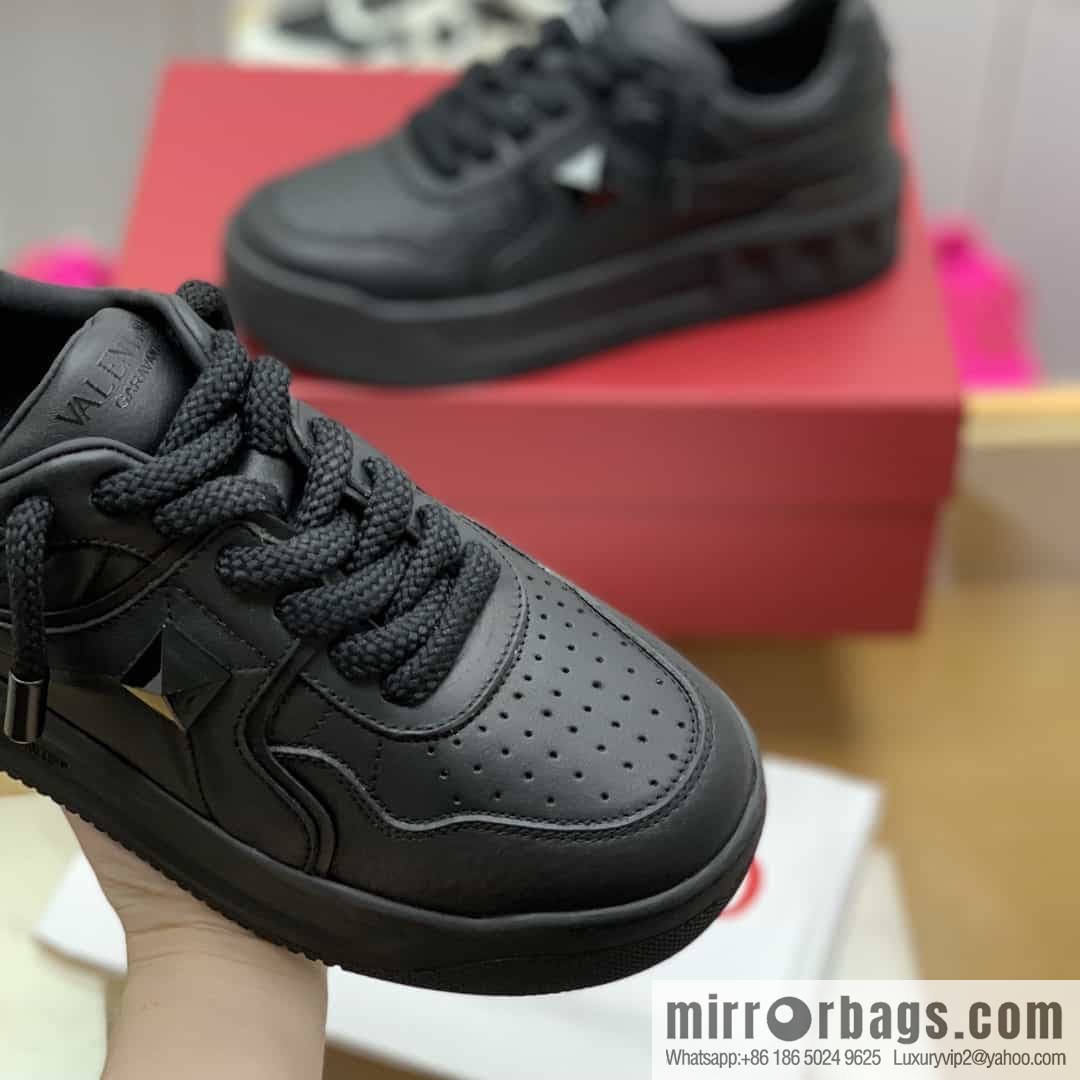 VALENTINO Valentino with sheepskin His & Hers low-top sneakers