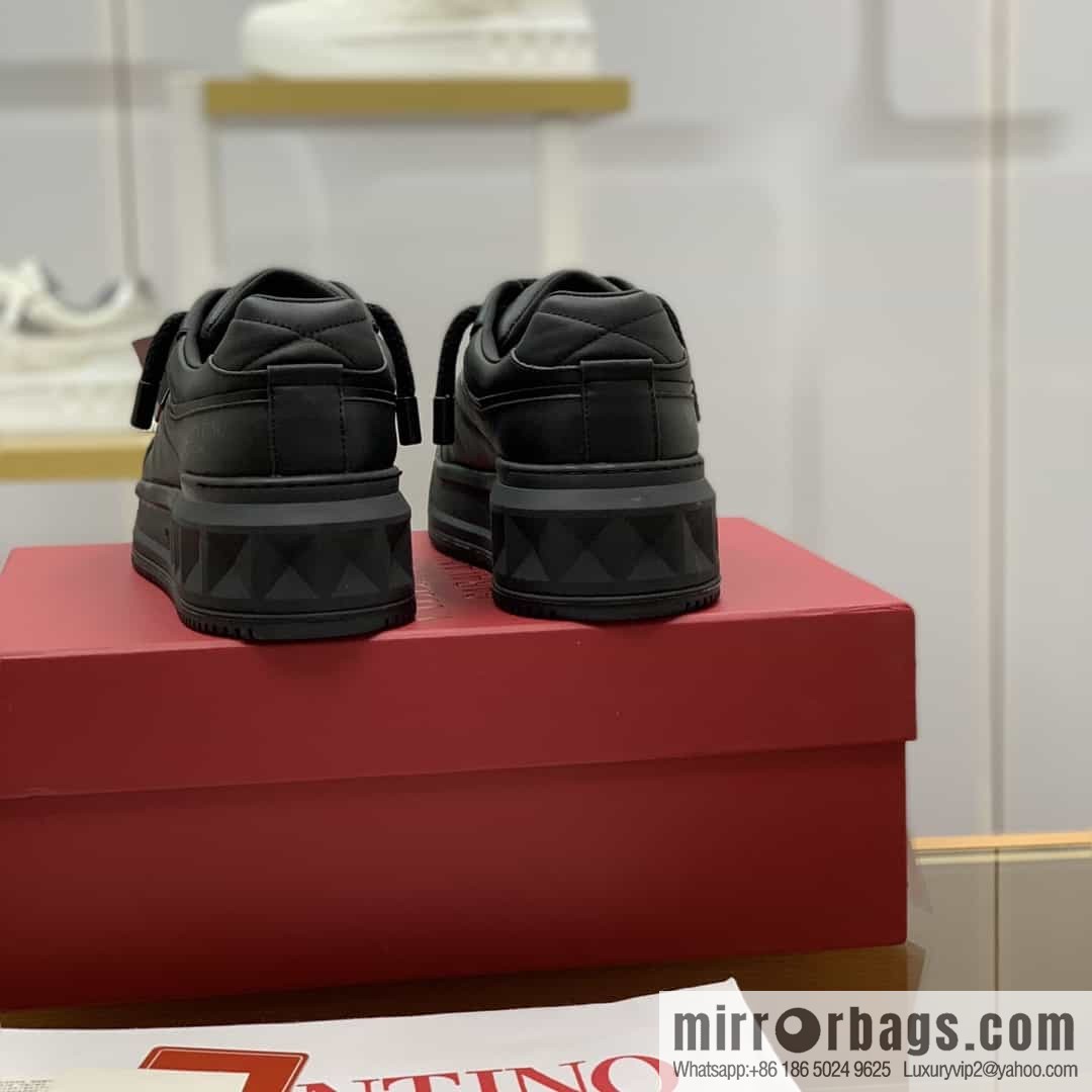 VALENTINO Valentino with sheepskin His & Hers low-top sneakers