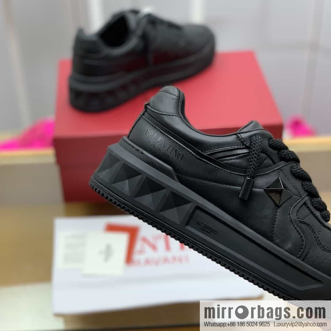 VALENTINO Valentino with sheepskin His & Hers low-top sneakers