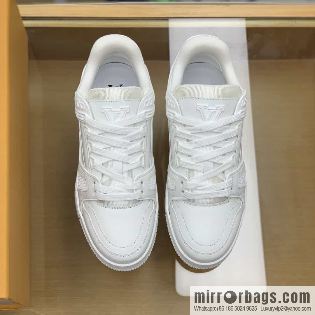 LV/Louis Vuitton His & Hers sports and leisure shoes made of white calfskin