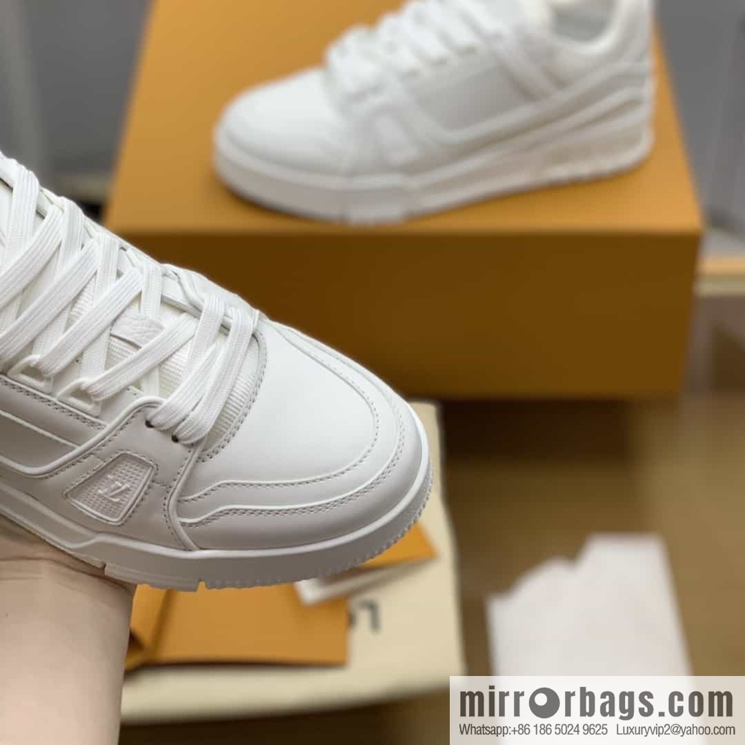 LV/Louis Vuitton His & Hers sports and leisure shoes made of white calfskin