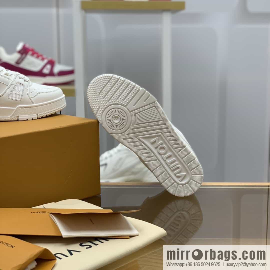LV/Louis Vuitton His & Hers sports and leisure shoes made of white calfskin