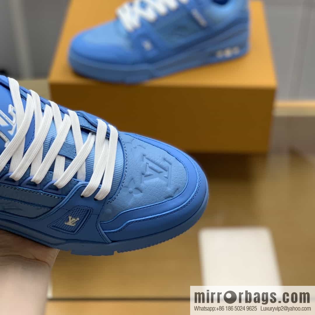 LV/Louis Vuitton men's sports and leisure shoes made of blue calfskin