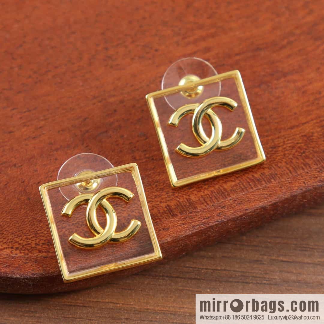 New ☑️ Chanel c1 double c square acrylic stud earrings