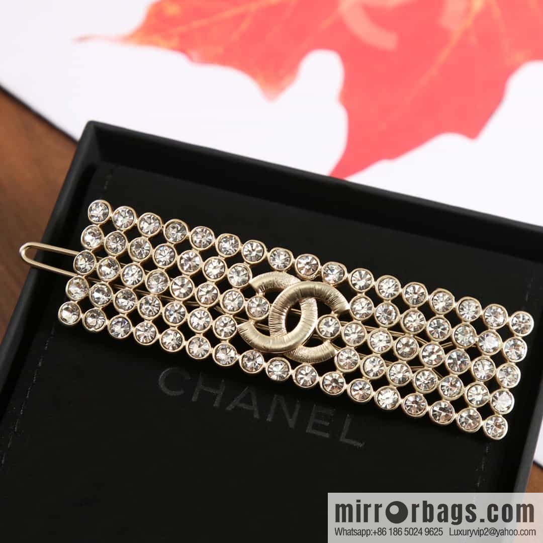 New ☑️ Chanel double c full diamond hairpin hairpin