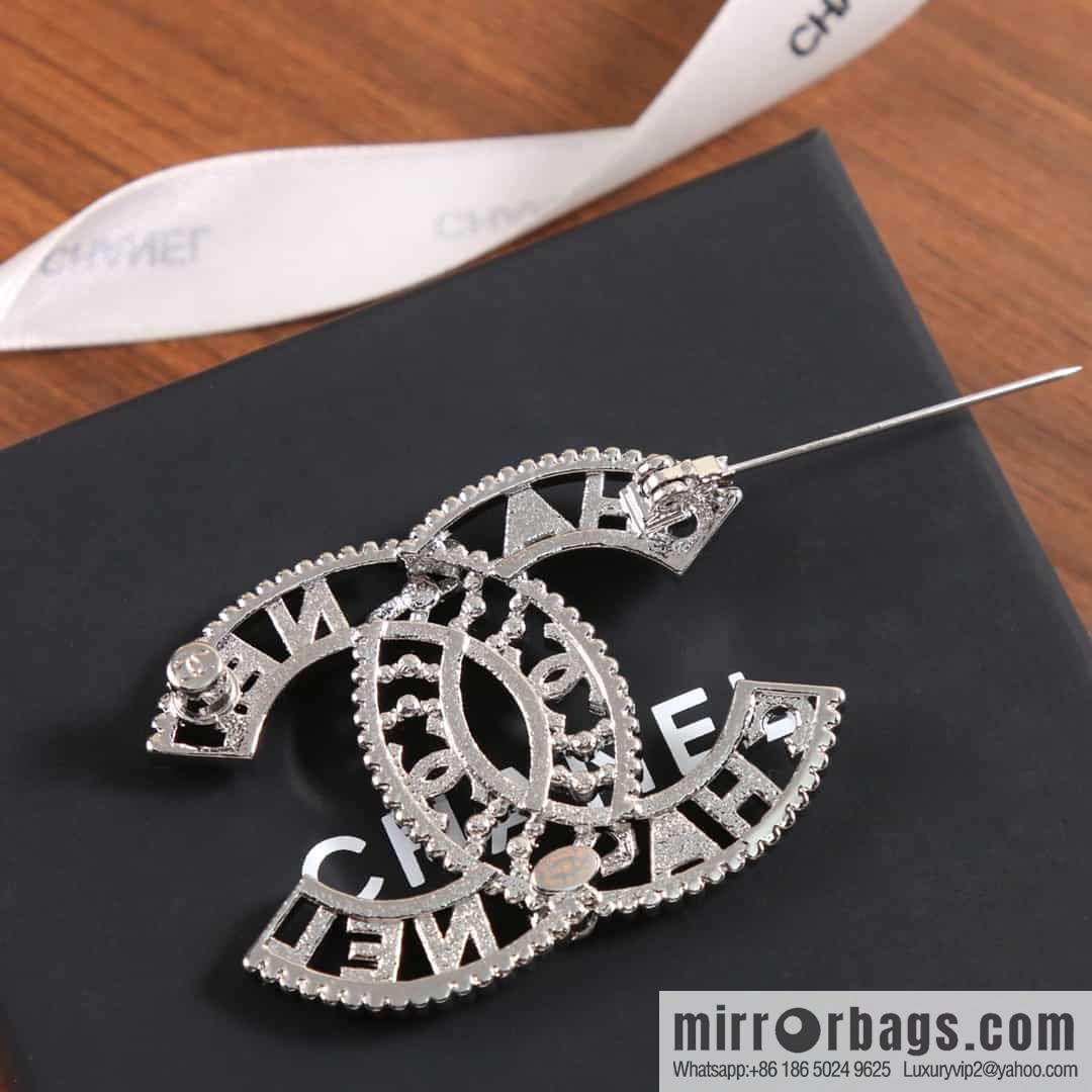 New ☑️ Chanel double c hollow full diamond brooch