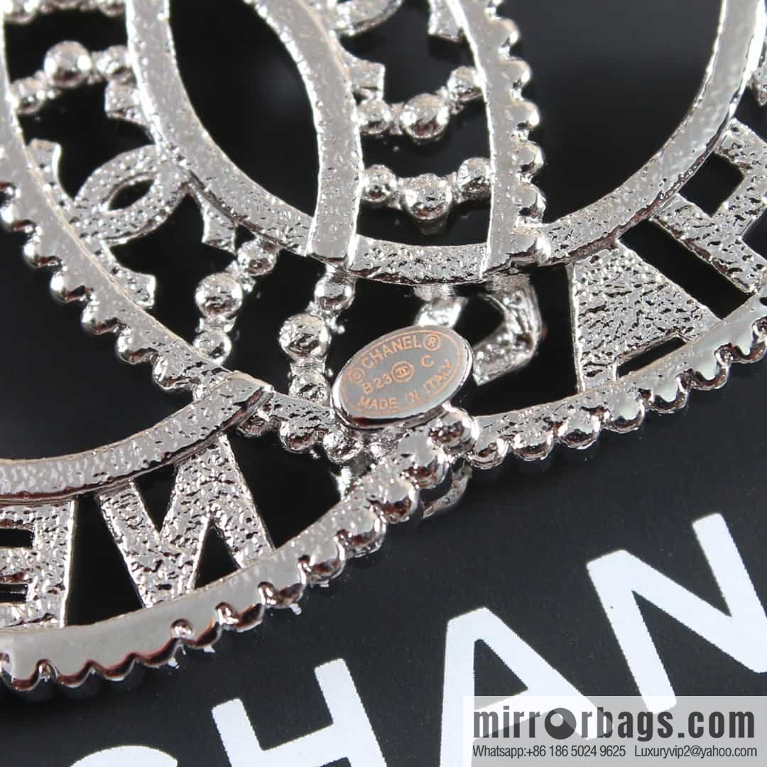 New ☑️ Chanel double c hollow full diamond brooch