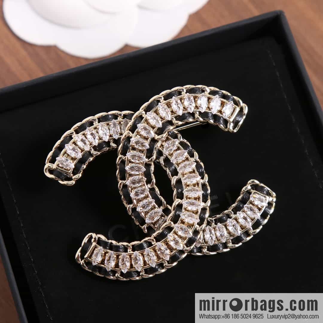 New ☑️ Chanel Double C Horse Eye Diamond Black Leather Rope Brooch