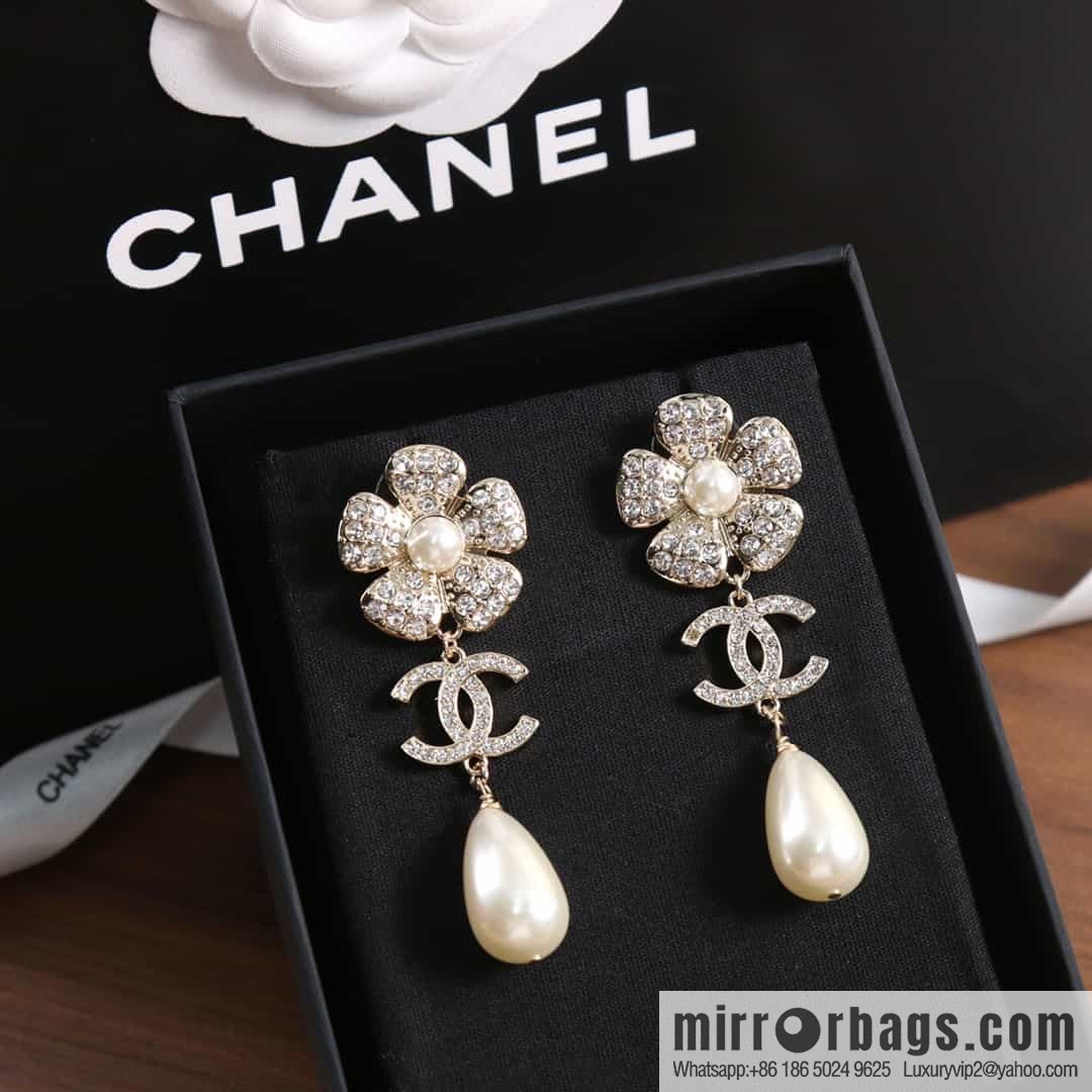 New ☑️ Chanel c3 full diamond double c flower pearl stud earrings
