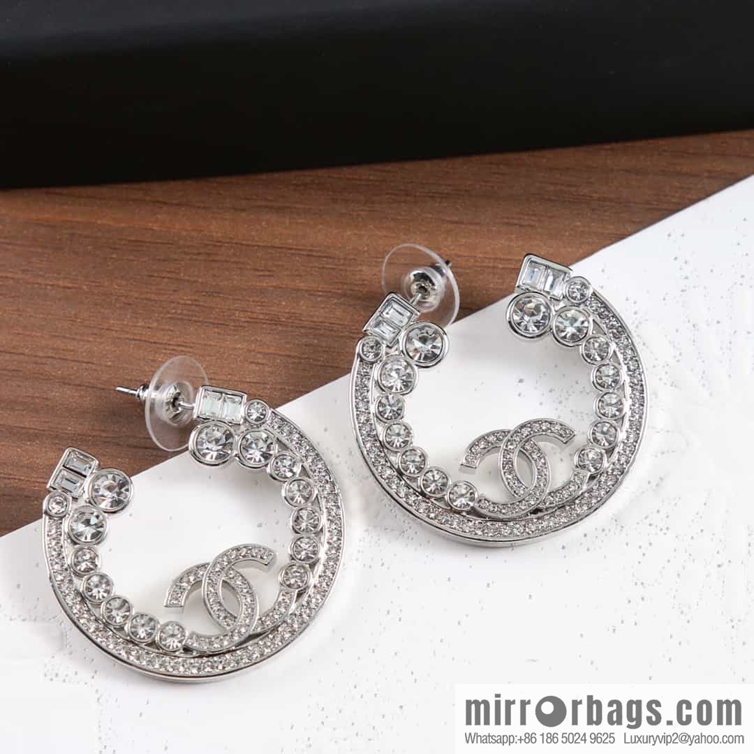 New ☑️ chanel c1 double c semi round full diamond stud earrings