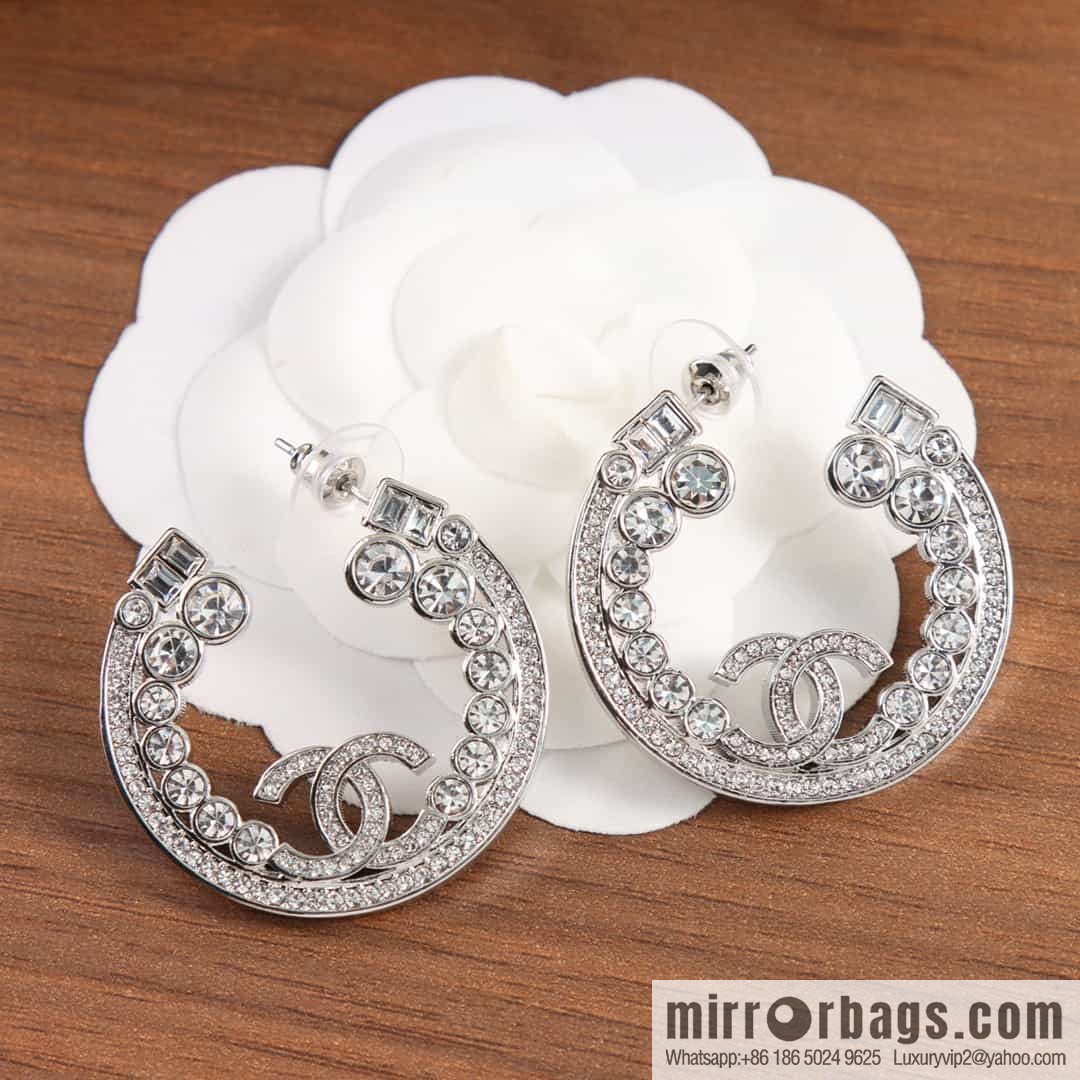 New ☑️ chanel c1 double c semi round full diamond stud earrings