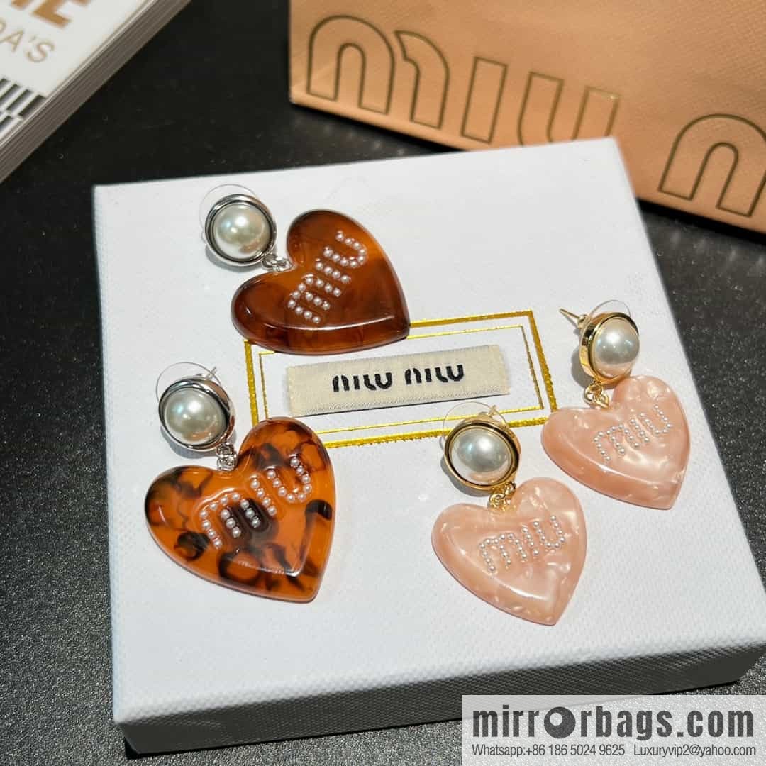 MIU MIU love peach heart ❤ stud earrings