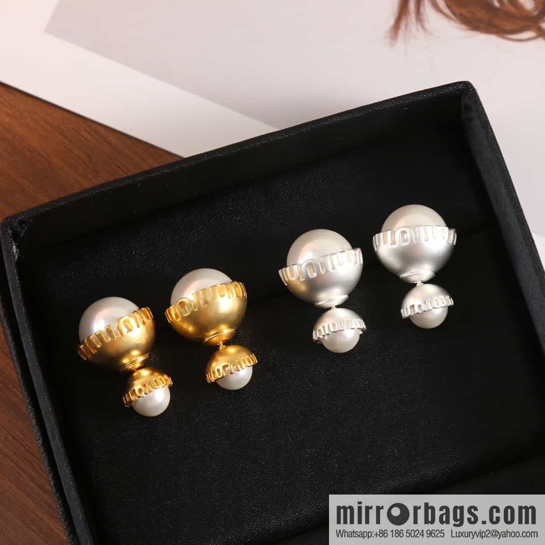 MIU MIU Miu Miu size pearl stud earrings