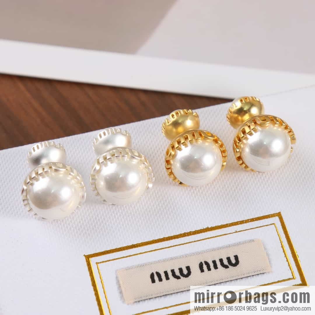 MIU MIU Miu Miu size pearl stud earrings