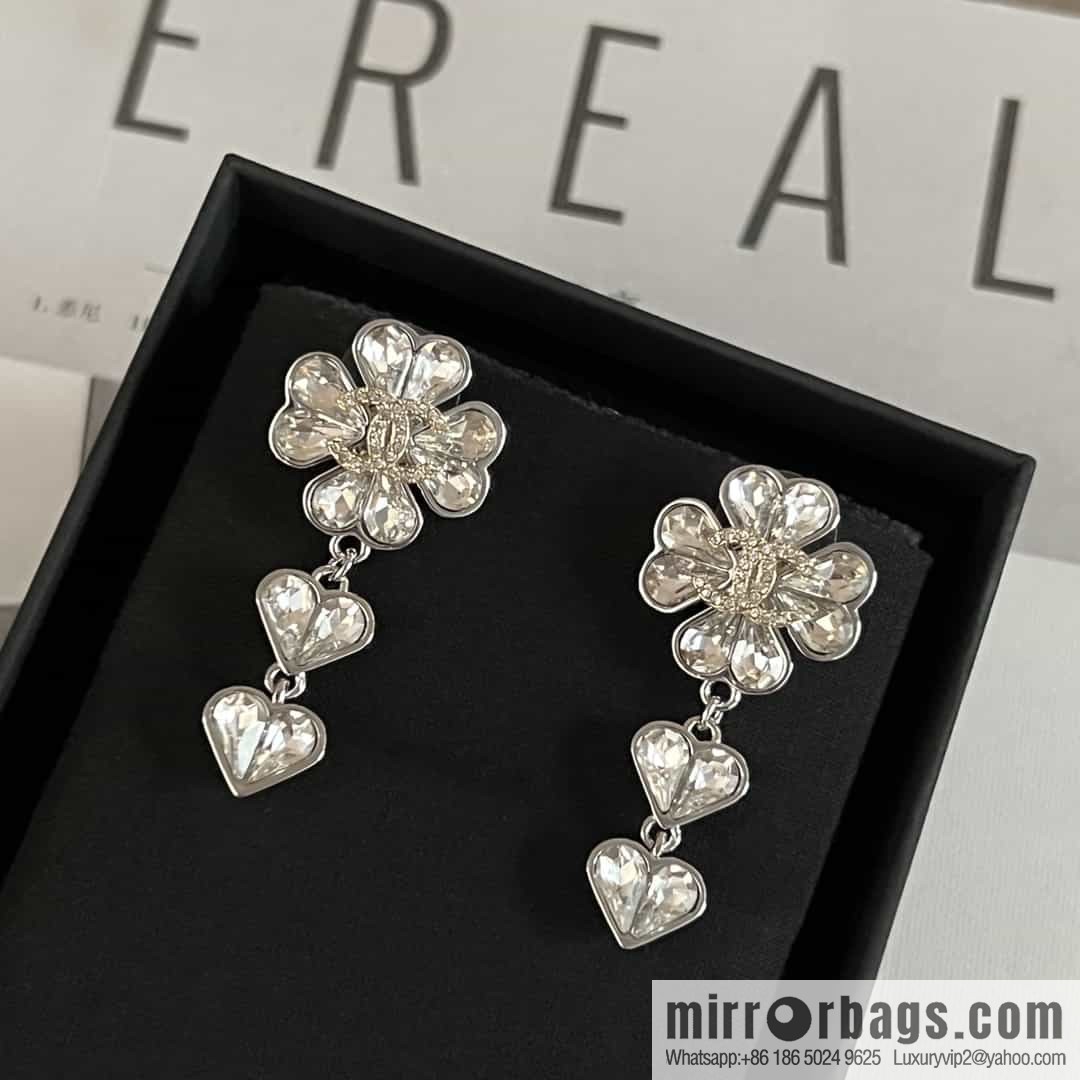 New ☑️ CHANEL Chanel c3 double c full diamond peach heart love stud earrings
