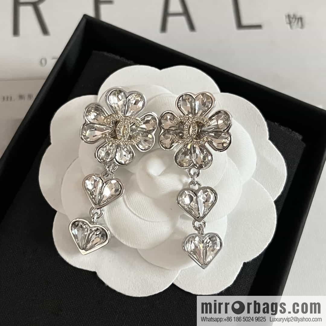 New ☑️ CHANEL Chanel c3 double c full diamond peach heart love stud earrings