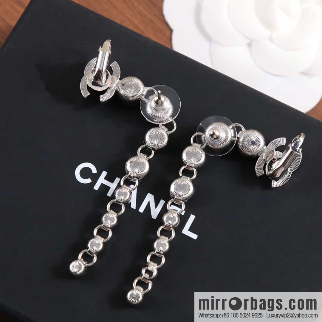 New ☑️ Chanel double c round fringed earclip stud earrings