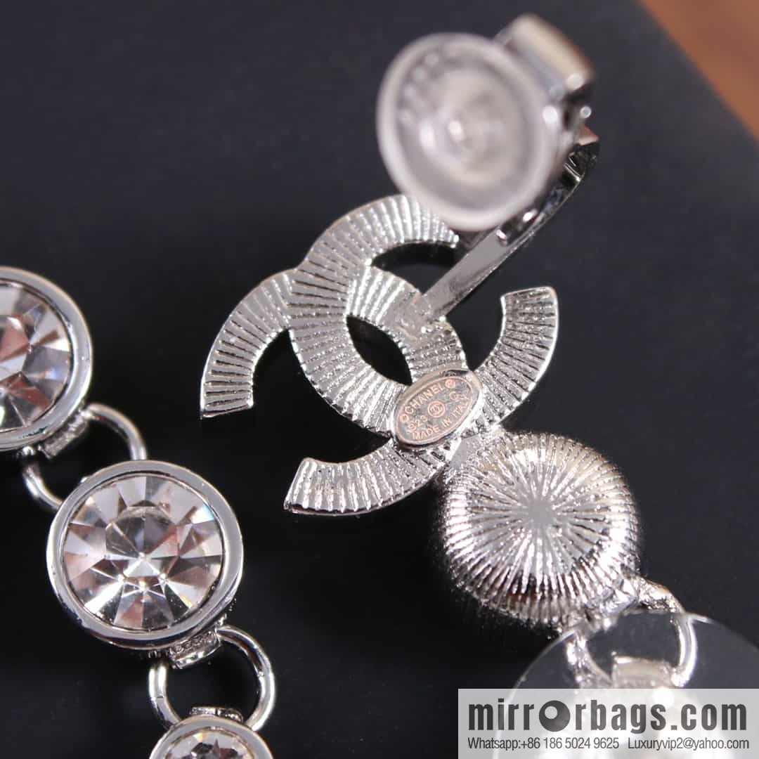 New ☑️ Chanel double c round fringed earclip stud earrings