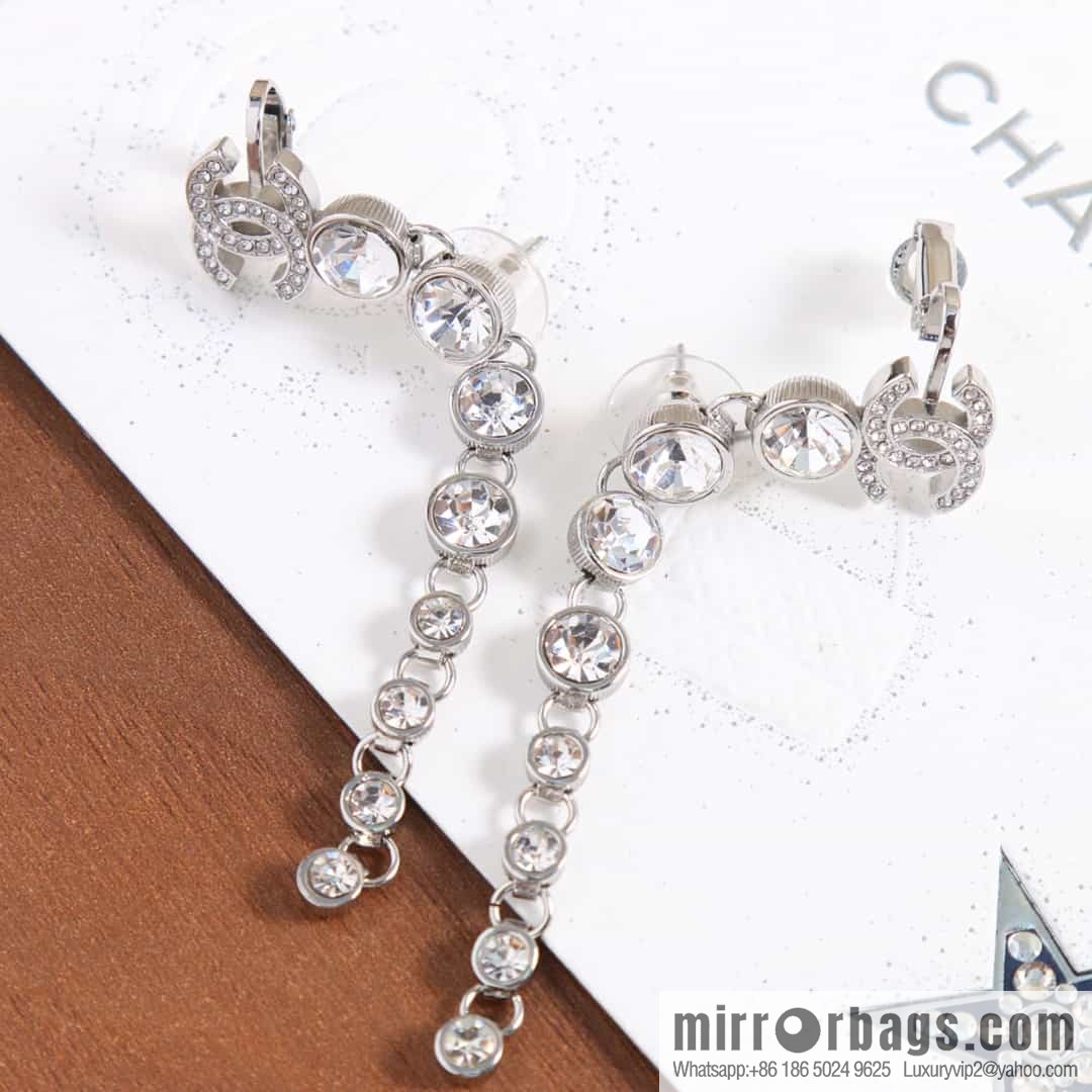 New ☑️ Chanel double c round fringed earclip stud earrings