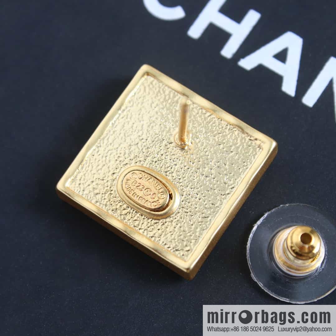 New ☑️ Chanel c1 double c square black leather earrings