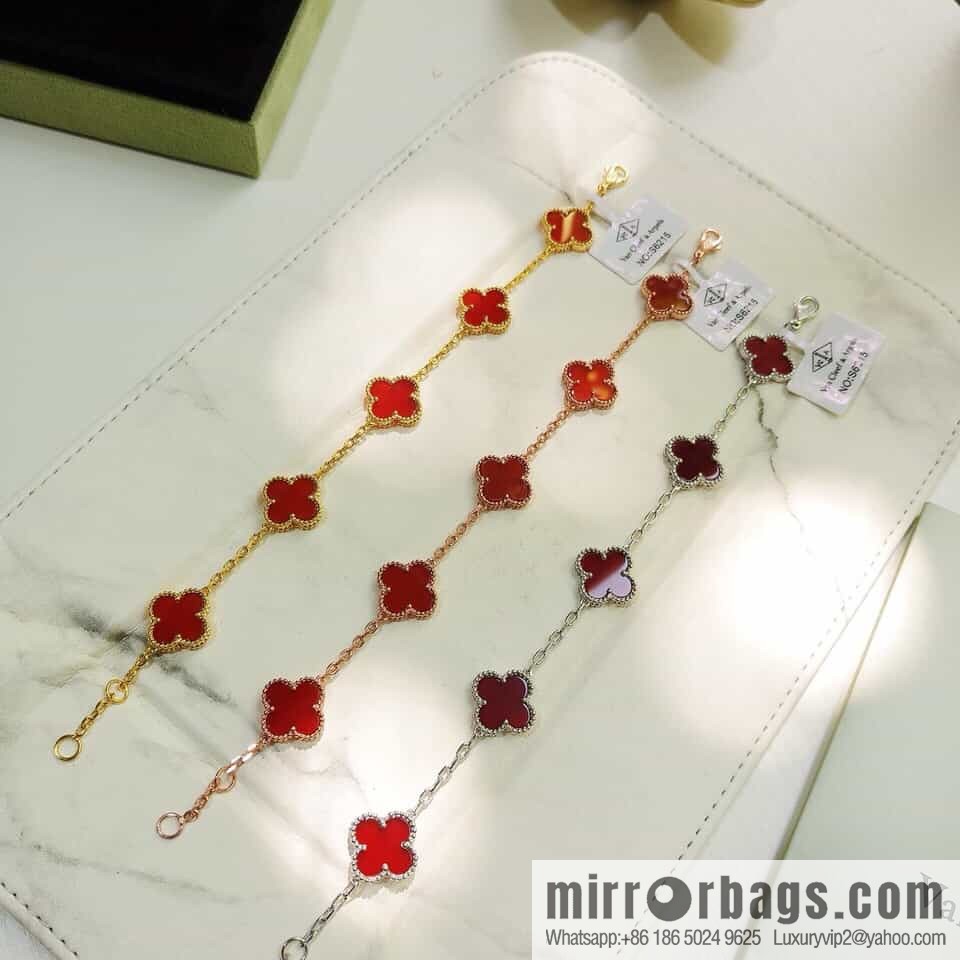 Van Cleef & Arpels Classic Four-Leaf Clover Five-Flower Bracelet