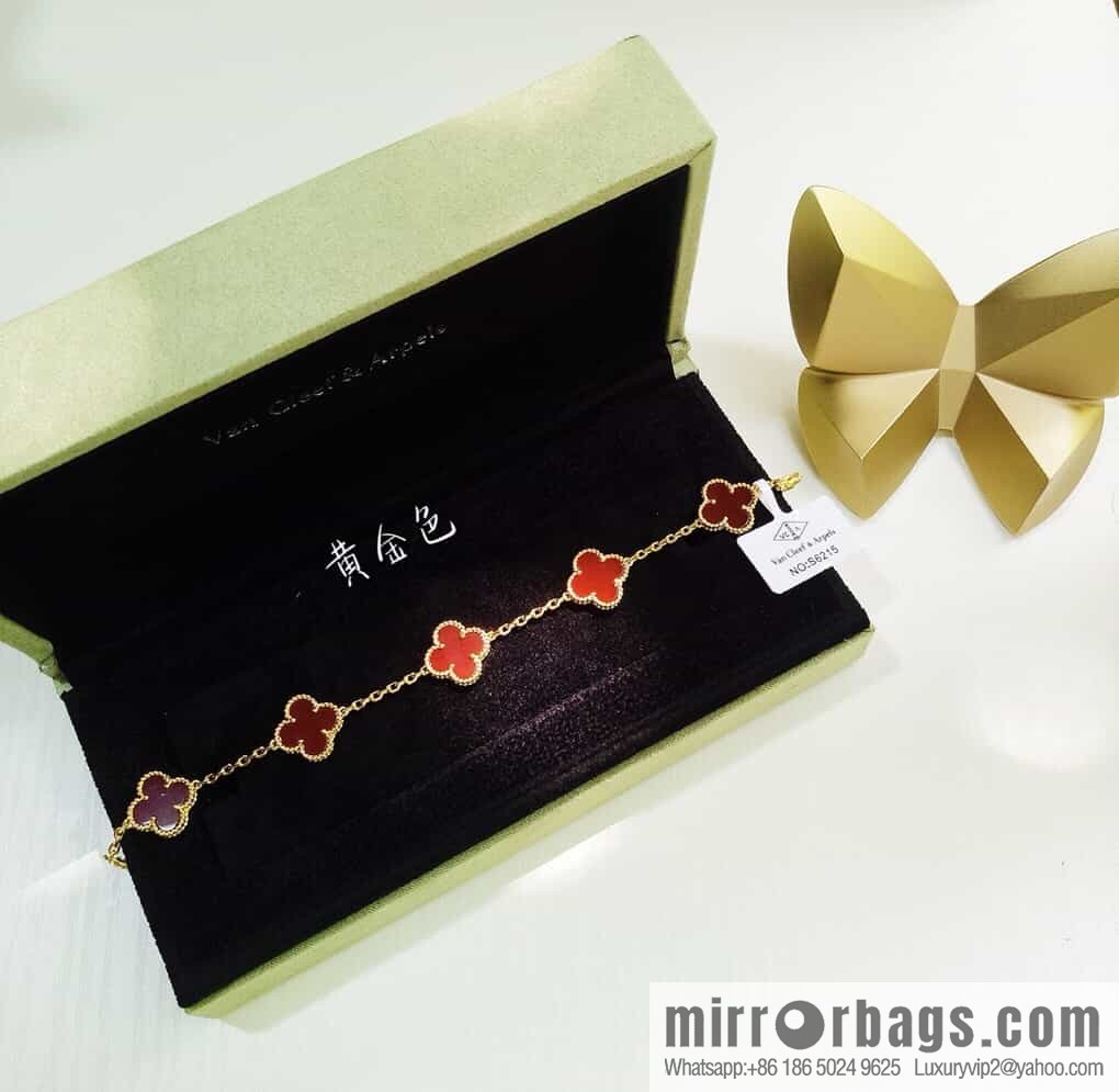 Van Cleef & Arpels Classic Four-Leaf Clover Five-Flower Bracelet