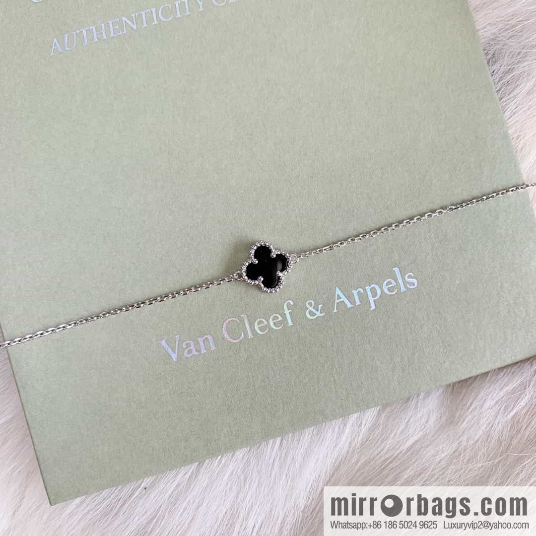 Van Cleef & Arpels Mini Four-Leaf Clover Bracelet