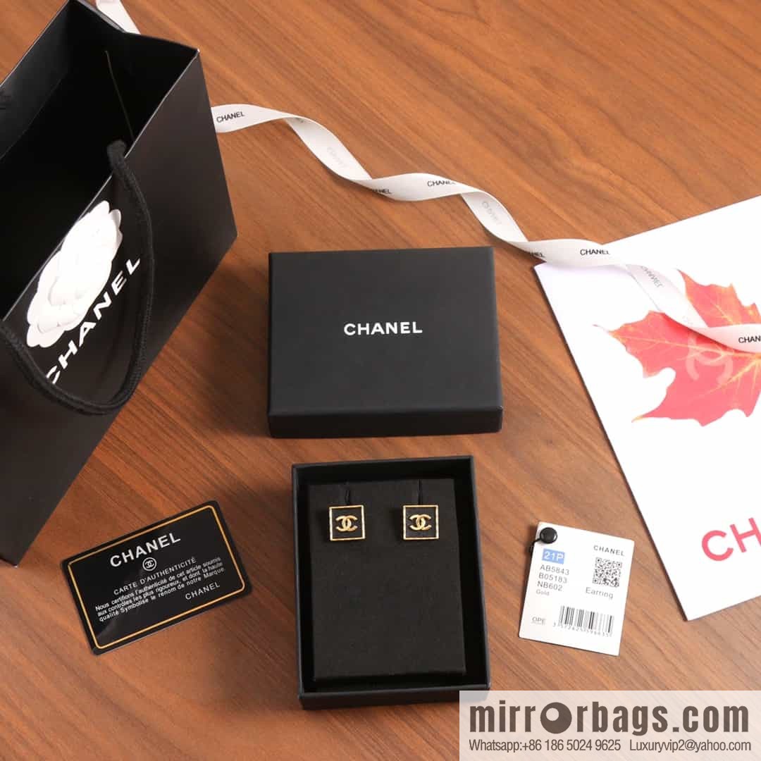 New ☑️ Chanel c1 double c square black leather earrings