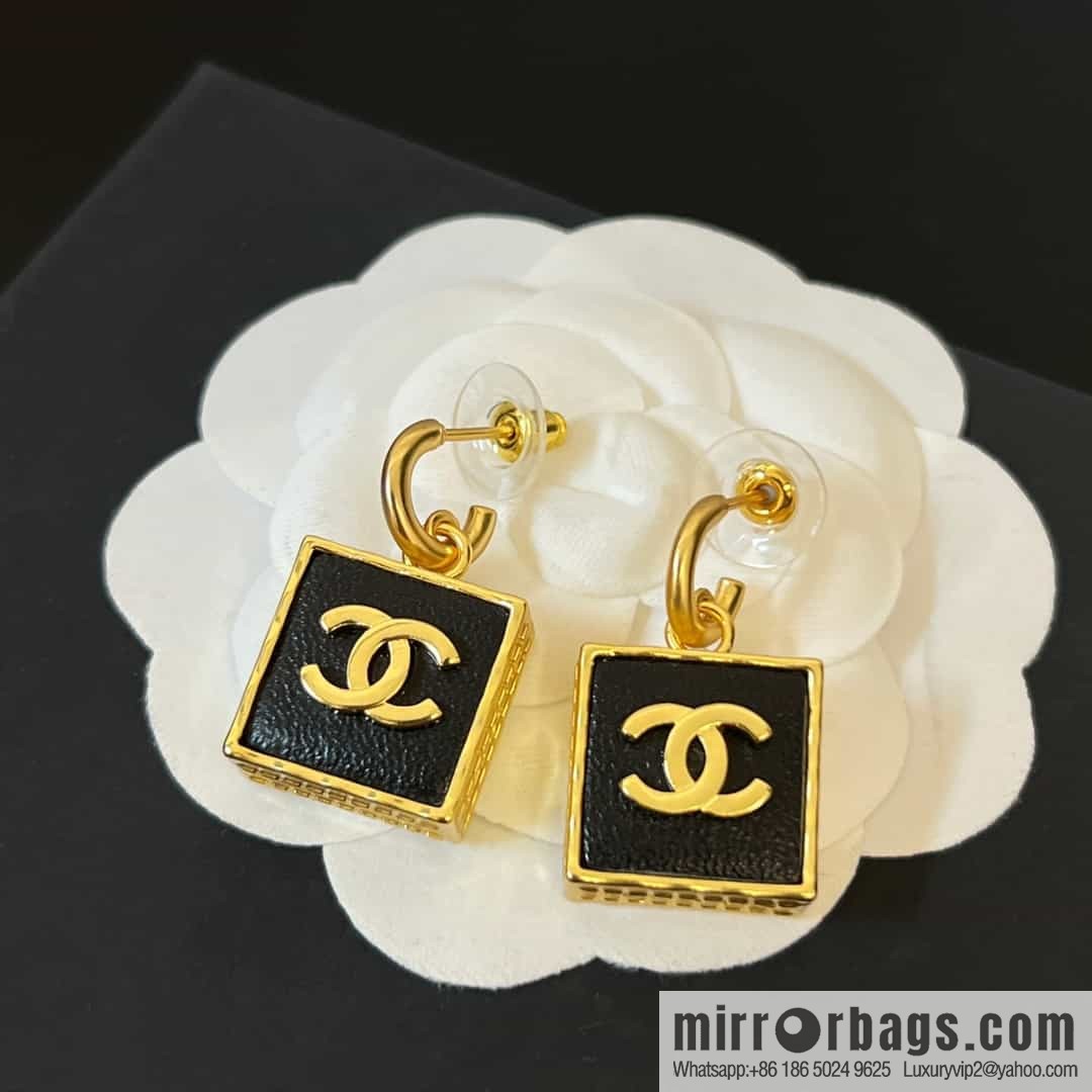 New ☑️ chanel c2 double c square black leather earrings