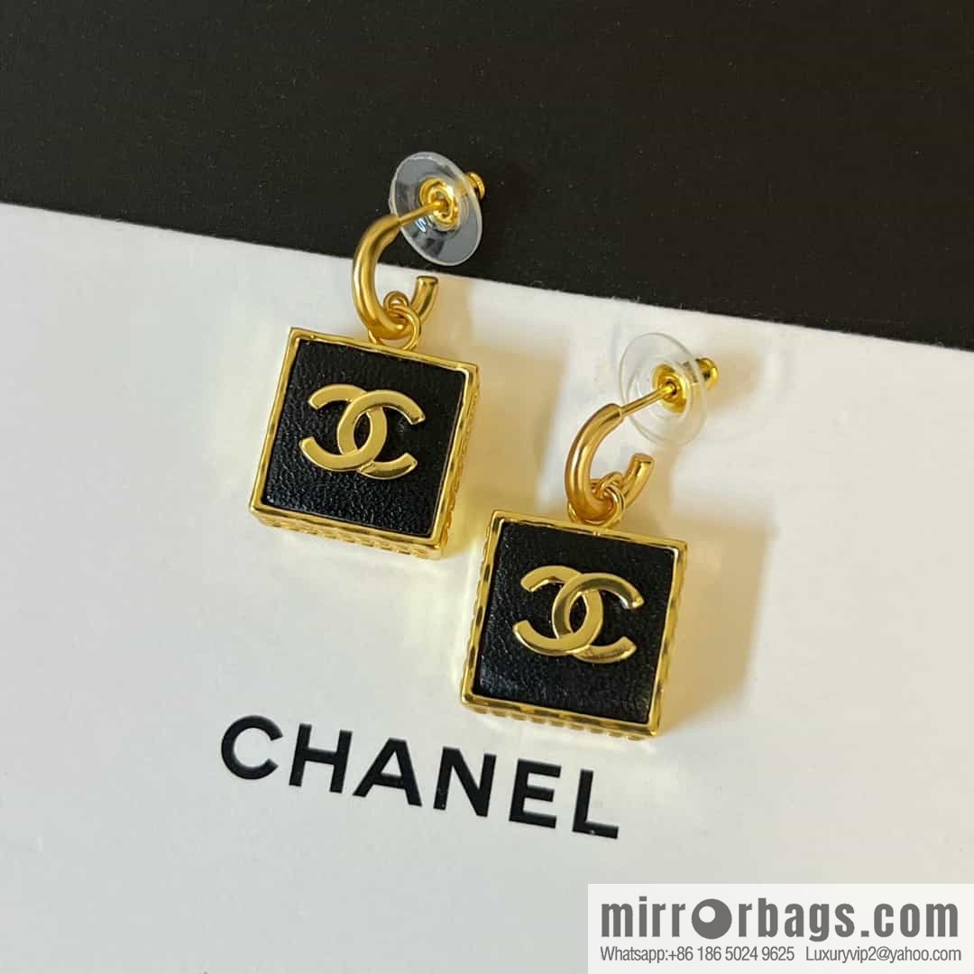 New ☑️ chanel c2 double c square black leather earrings