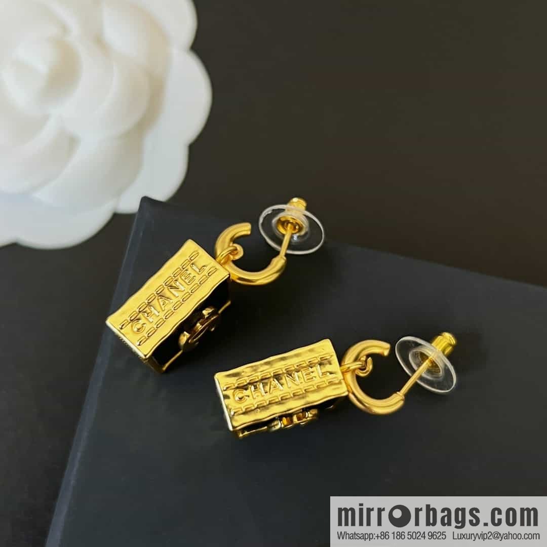 New ☑️ chanel c2 double c square black leather earrings