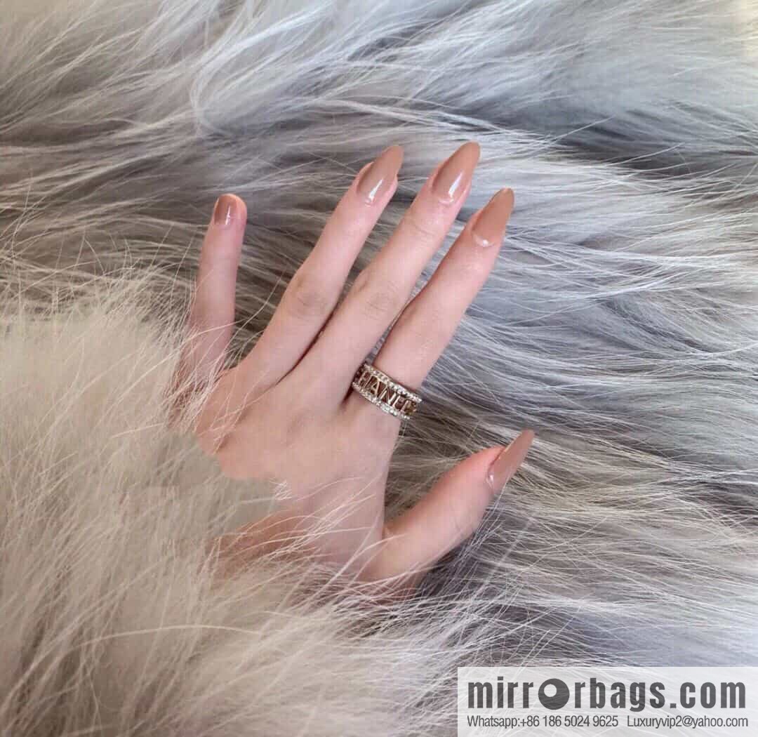 New ☑️ CHANEL Chanel hollowed-out letter full diamond ring