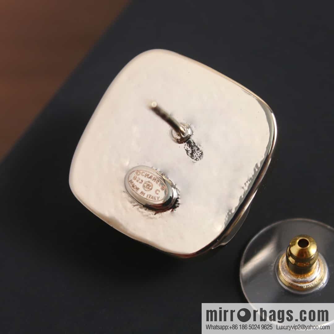 [Single price] New CHANEL Chanel c1 double c square pink blue purple white stud earrings