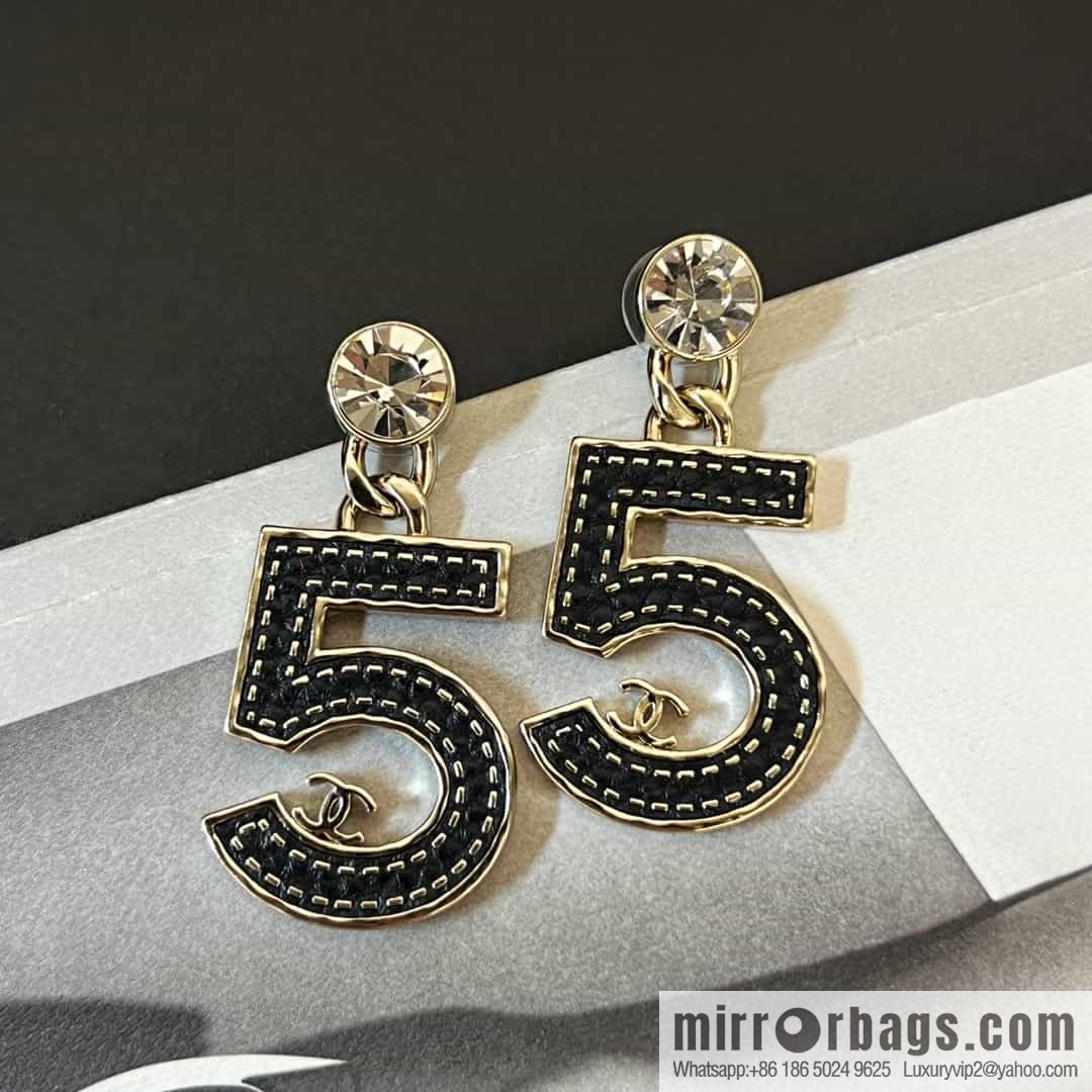 New ☑️ CHANEL CHANEL c2 double c black leather 5 word five stud earrings