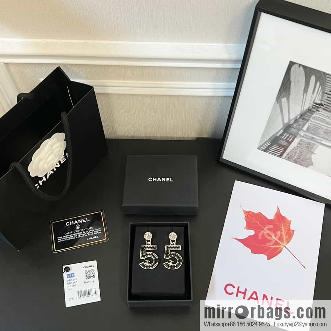 New ☑️ CHANEL CHANEL c2 double c black leather 5 word five stud earrings